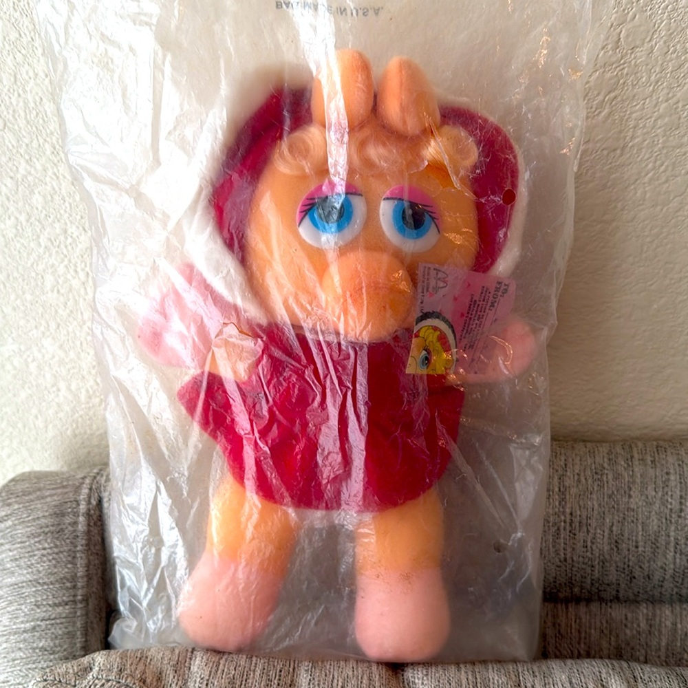 McDonald's Baby Miss Piggy Plush Red Jim Henson Stuffed Toy 1988 Vintage New